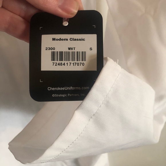 Cherokee White Lab Coat Small NWT - Picture 4 of 5